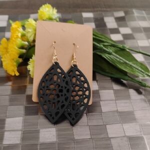 Elegant Black Wooden Filigree Earrings